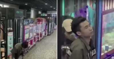 Man Unloads A Nasty Fart Into A Singing Booth, And Traps A Girl Inside