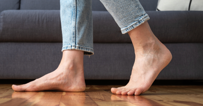 Doctors Caution: Walking Barefoot Regularly May Pose Risks