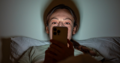 Just One Hour Of Scrolling In Bed Can Seriously Mess With Your Health, Study Shows