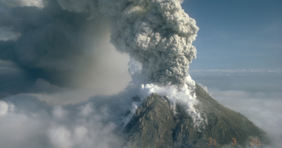 300,000 Americans Told To Get Ready As Volcano Eruption Appears Imminent