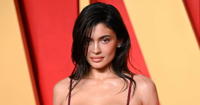 Kylie Jenner Stuns Fans Wearing Only A White Towel In Glam Post