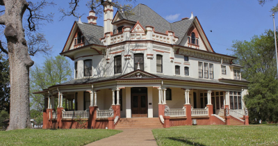The Moment A $2m Mansion Owner Heard Her Daughter-In-Law's Ringtone, She Knew She Had To Change Her Will